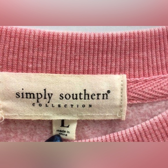 Simply Southern Women’s Pink Raised Graphic “Don’t be Salty” Sweatshirt Large - Picture 2 of 4